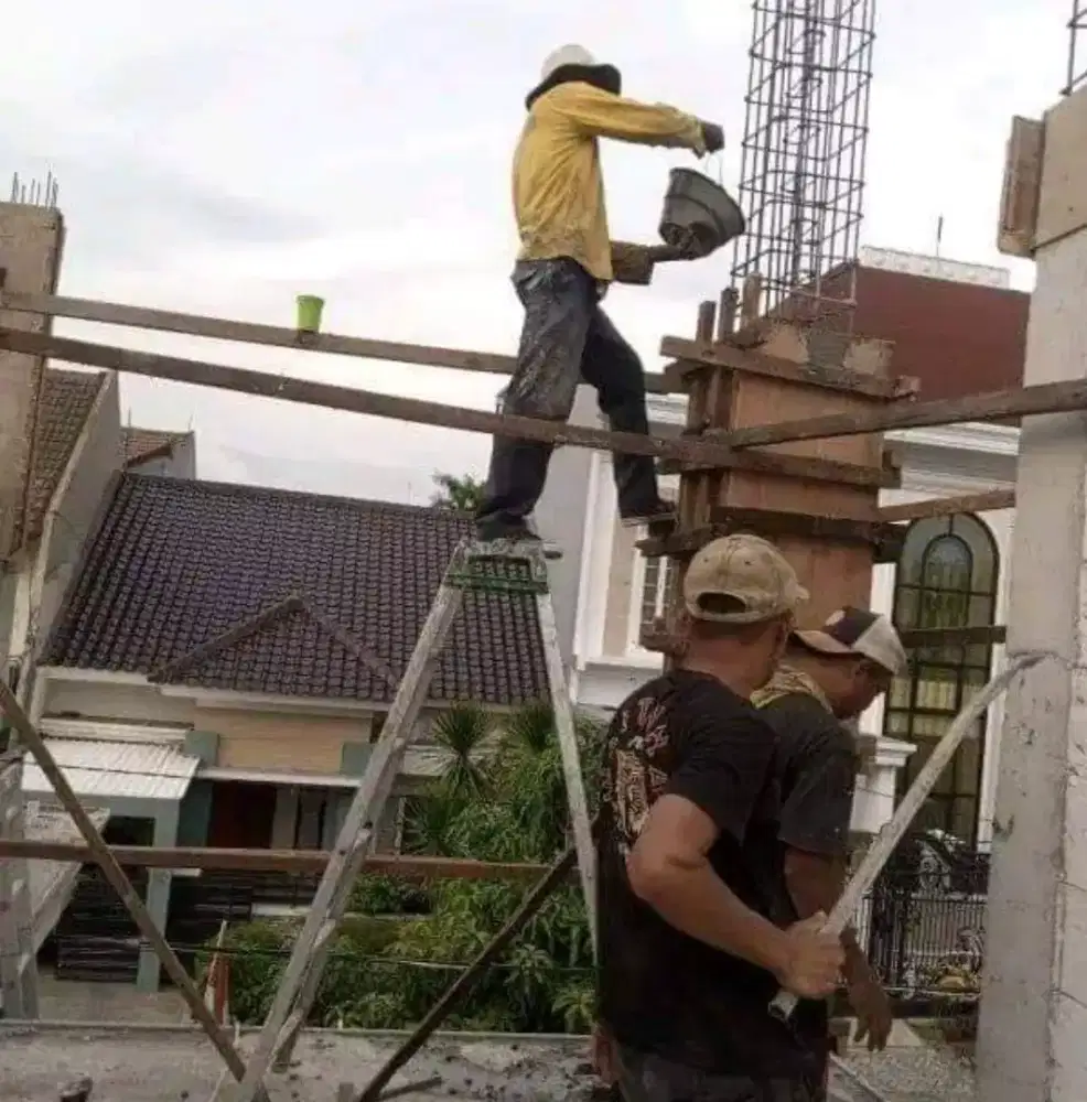 Jasa tukang bangunan harian atau borongan