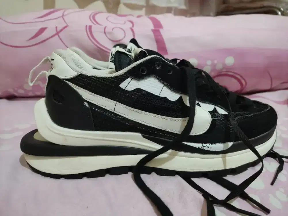 Sepatu Nike Sacai no 40 original