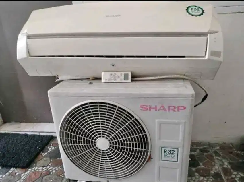 AC Sharp 3/4pk Second Plus Pasang