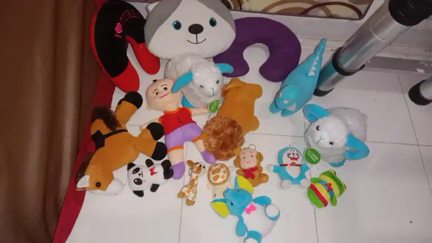 Boneka & Bantal (ada 16 macam), semua hanya 100 ribu