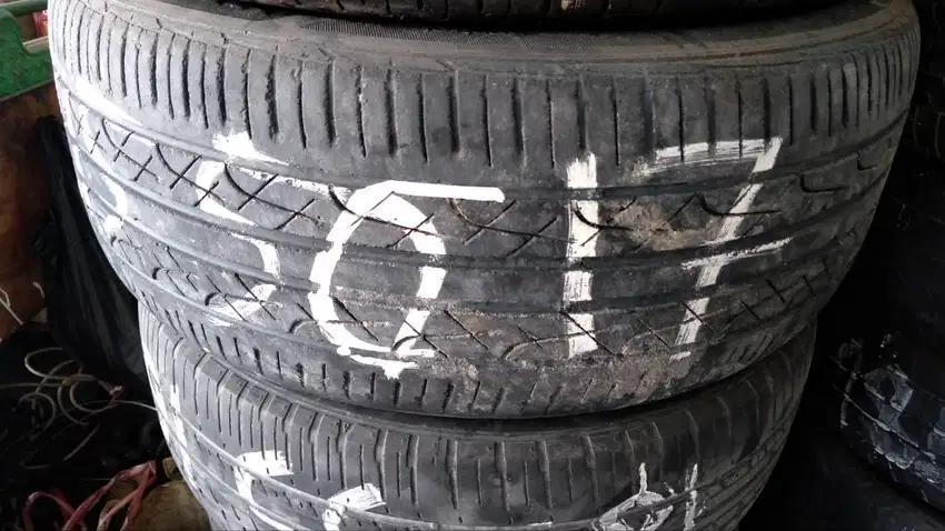 Ban Bekas 215/50 R17 Avanza Xenia