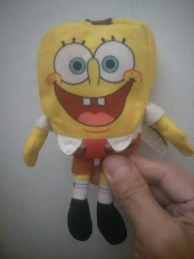 BONEKA GANTUNG KACA MOBIL