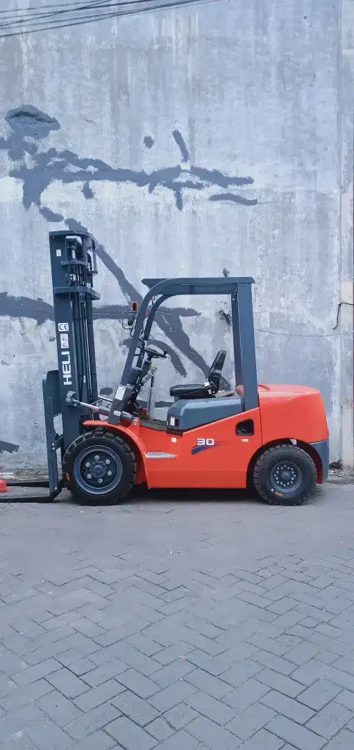 Forklift Diesel heli 3 ton baru