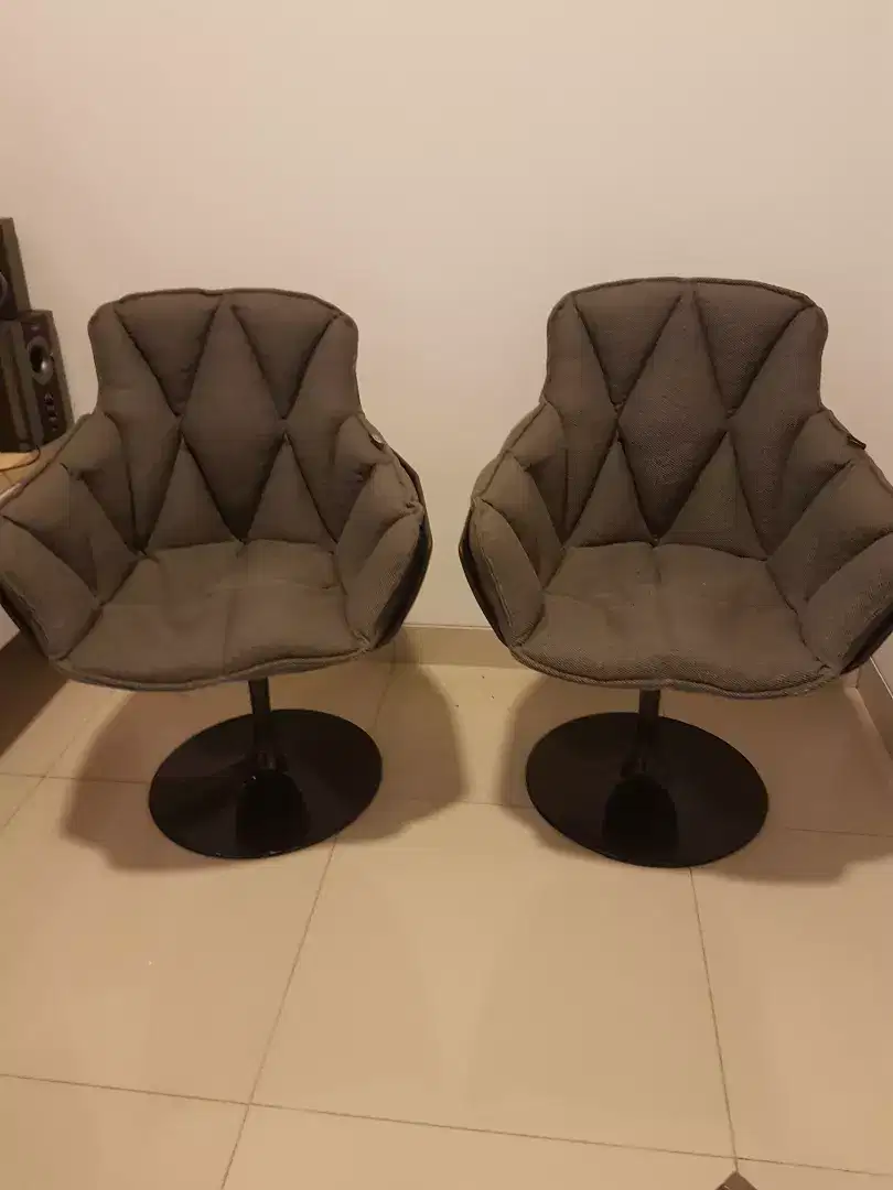 2Bh Kursi Informa Berkualitas Bisa Memutar.