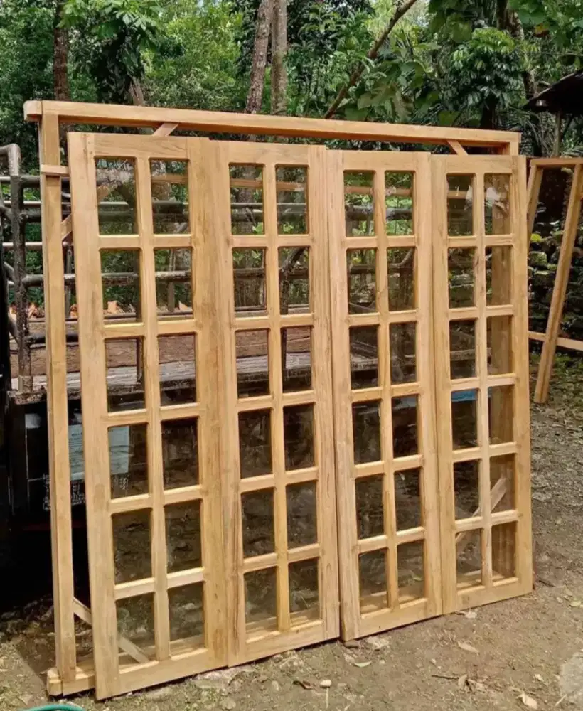 Jendela +gawangan  kaca