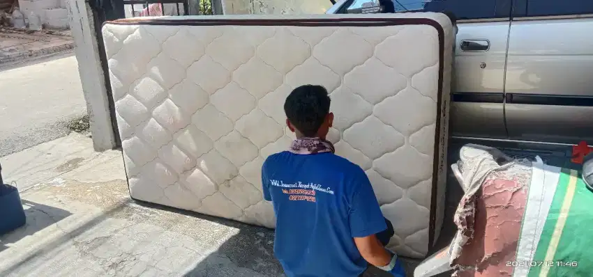 Jasa cuci kasur sofa jok mobil panggilan,