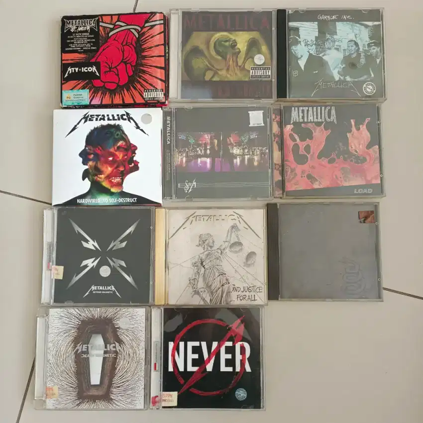 CD Metallica import & lokal. Semuanya original, koleksi pribadi