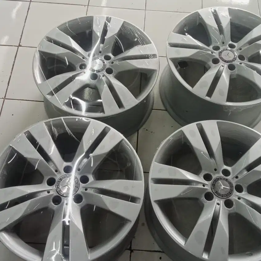 Velg OEM Mercy 2 Pintu SL R230 R18