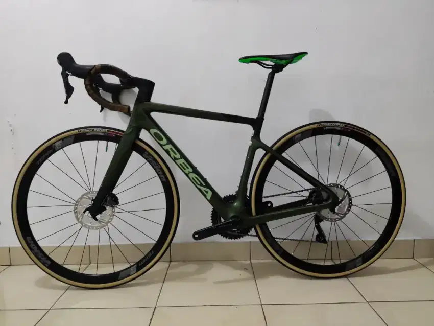roadbike orbea orca M25 team, special edition