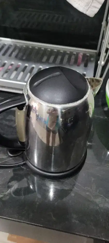 Termos Air Elektrik  Kondisi bagus wlpun sekond