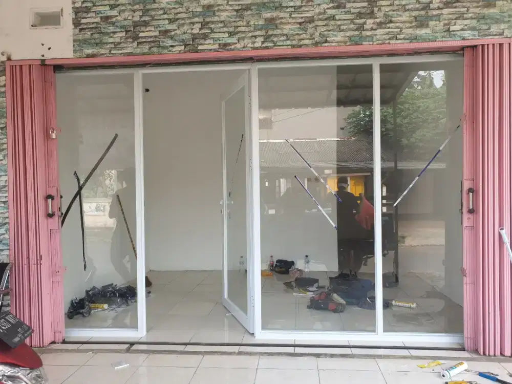 Spesialis almunium kaca ,pintu ,jendela partisi dll 1hari jadi