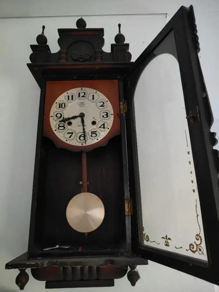 JAM KUNO ANTIK - KOLEKTOR