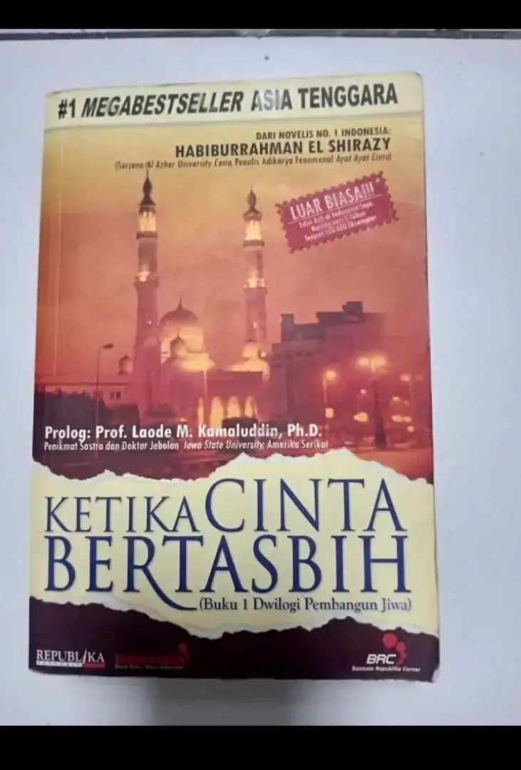 Buku Ketika Cinta Bertasbih 1 ( Original )