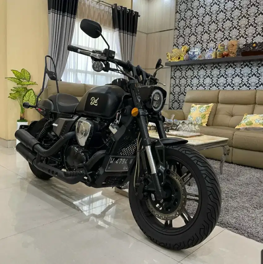 Benelli Keeway V250Fi