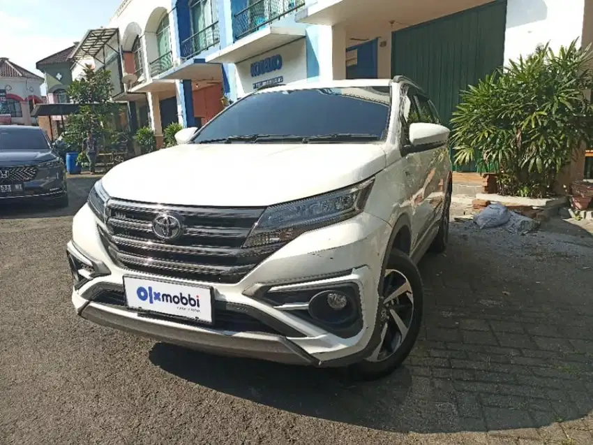 Like New - TOYOTA RUSH 1.5 GR SPORT BENSIN A/T 2022 PUTIH