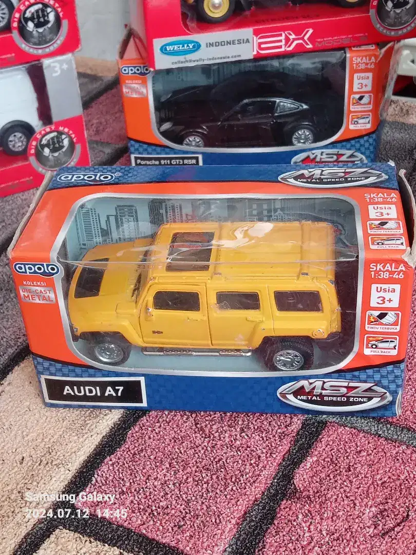 Diecast merek Apolo