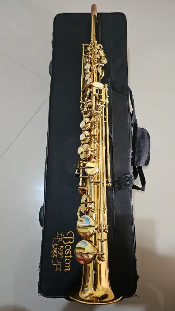 Beli dan jual saxophone