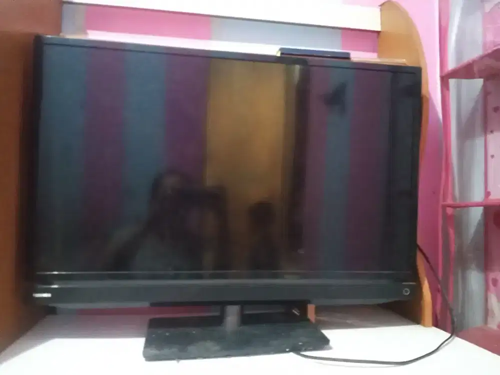 Dijual LCD TV merk Toshiba 32inch