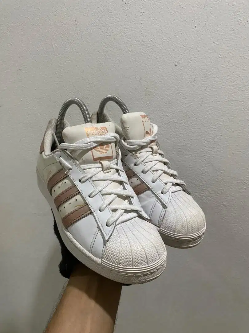 Sneaker wanita adidas superstar size 38 original (sale)