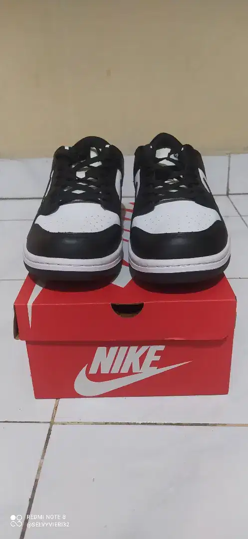 Nike dunk low panda