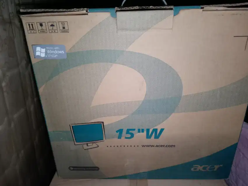 Dijual monitor PC kondisi bagus