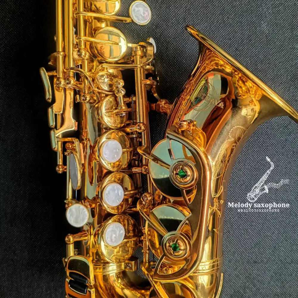 Jual beli saxophone