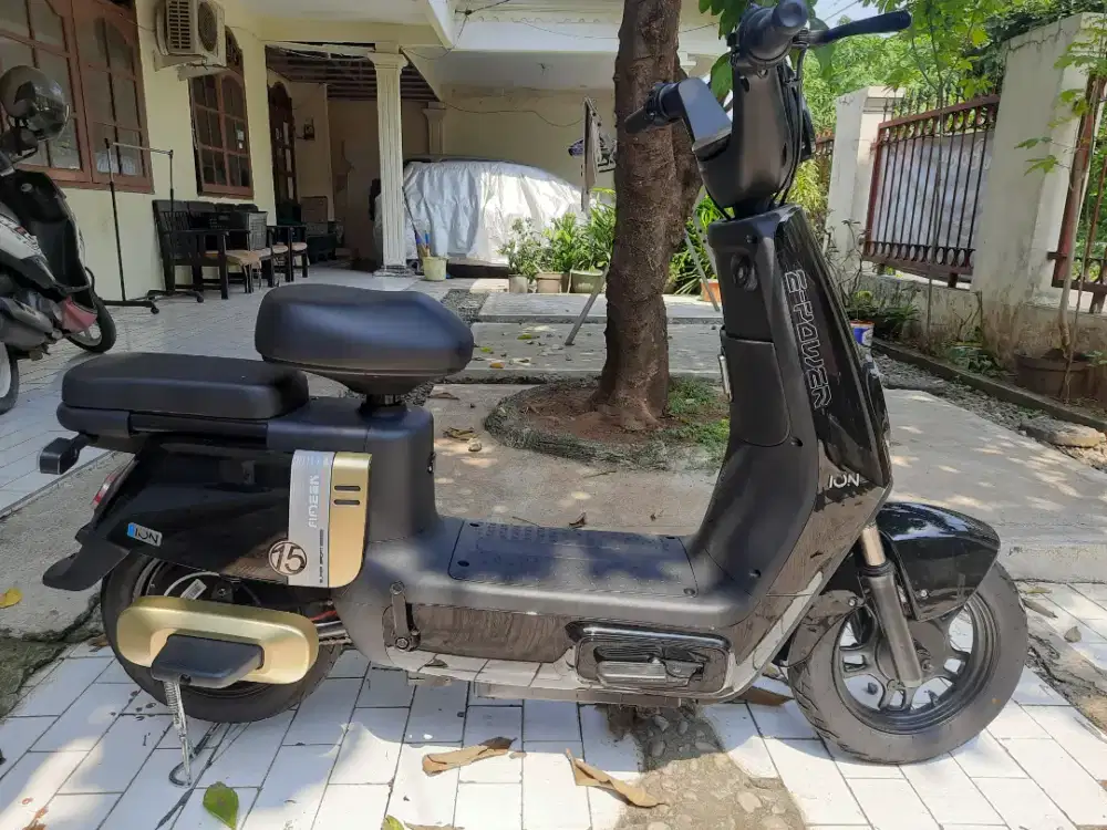 ION EBIKE FIFTEEN BLACK