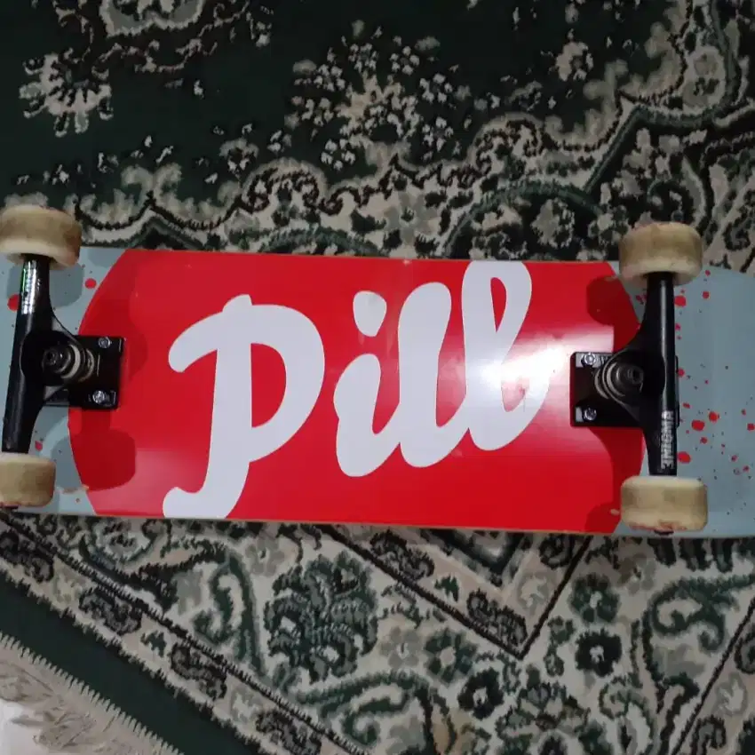 Skateboard The Pill OG Logo