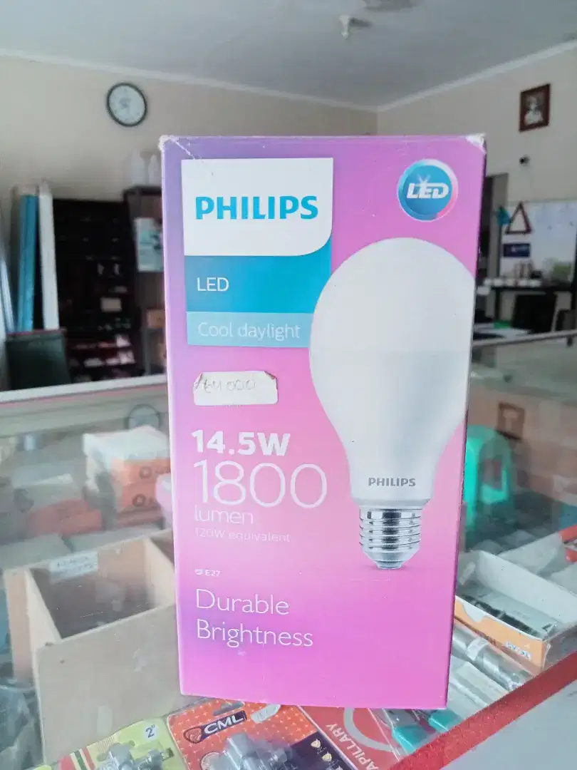 Tersedia Lampu bohlam LED Philips Phillips 14,5w