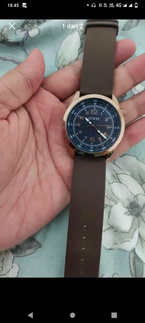 Jam Tangan Pria Merk Guess Tali cokelat Rubber tipe GW0494G3