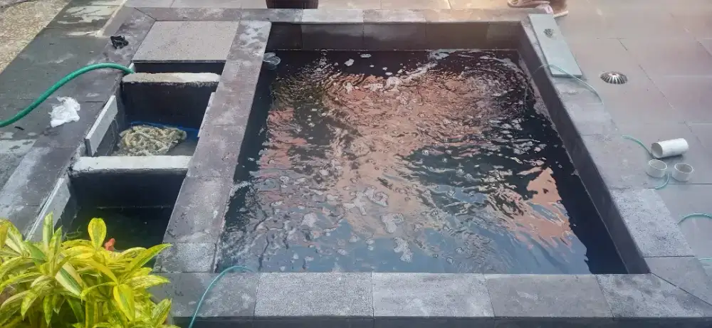 Kolam koi minimalis