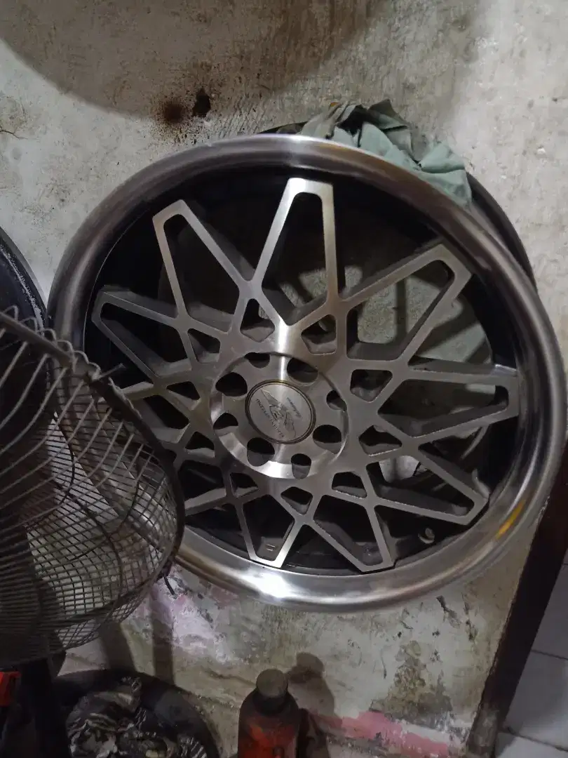 WAW R 17 x 7in hole 4 pcd 100/ 114,3