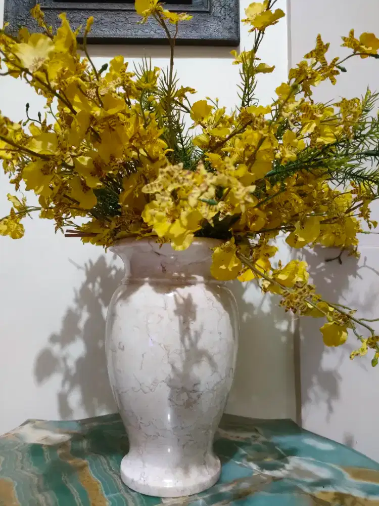 VAS BUNGA MARMER ASLI