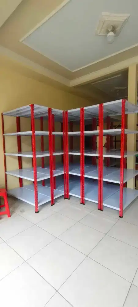 Rak gudang serbaguna