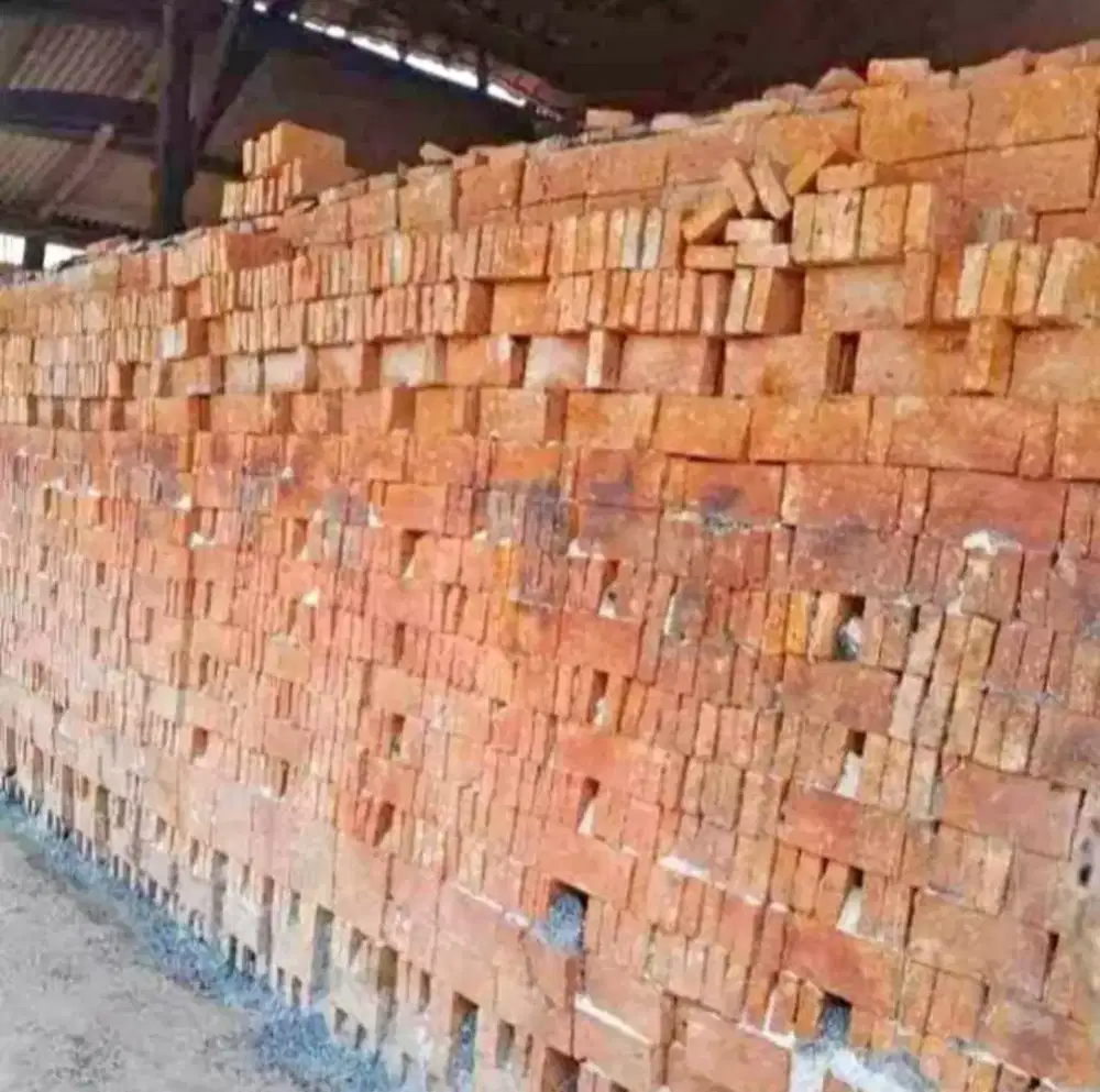 Bata merah pres bata tempel loster minimalis