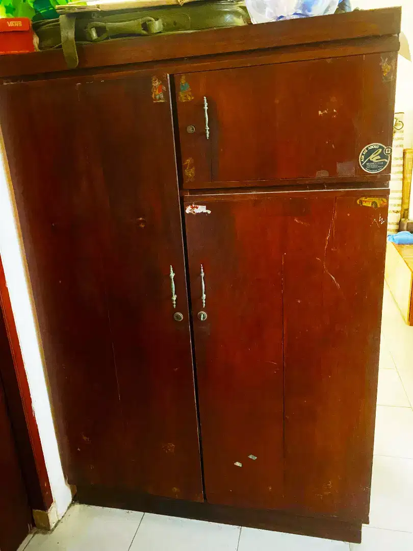 Lemari pakaian jati old 2 pintu