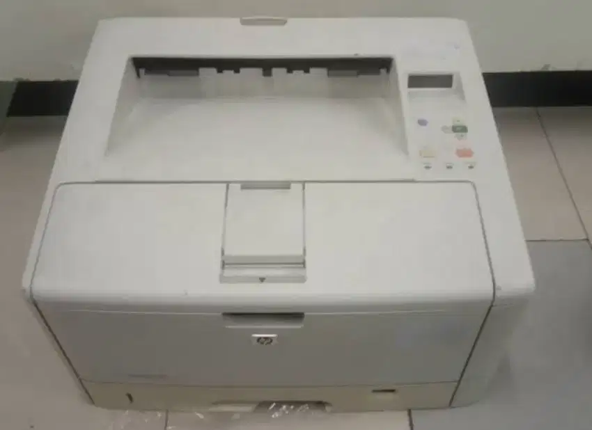 Printer A3 lasser jet 5200