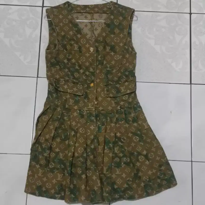 Auth lv louis vuitton x murakami mini dress green denim monogram