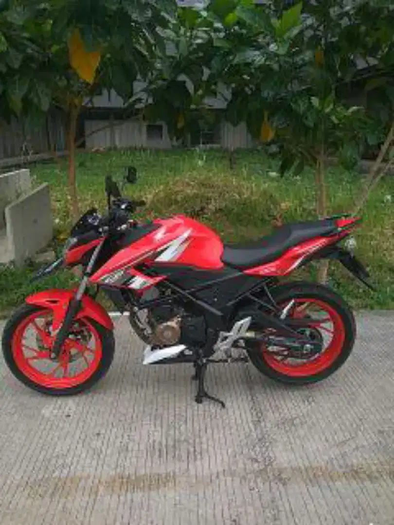 Dijual Motor Honda CB 150 R