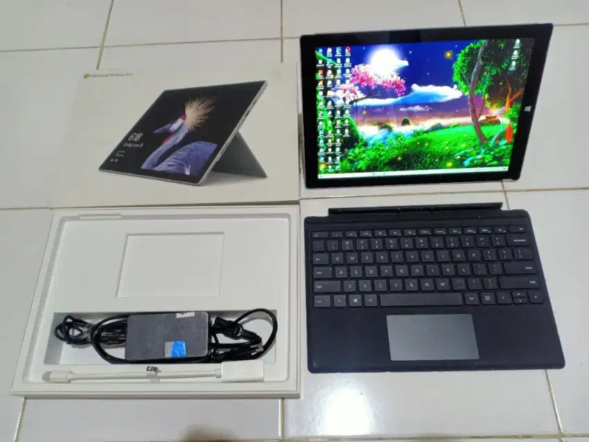 Surface pro 3 i5  4/128gb lengkap