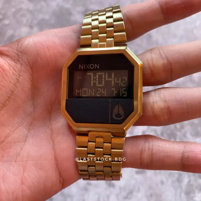 Jam Tangan Nixon Re Run Gold Series