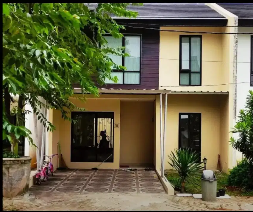 Dikontrakkan Rumah Modern 2 Lantai di Puri Jayasri - Serpong