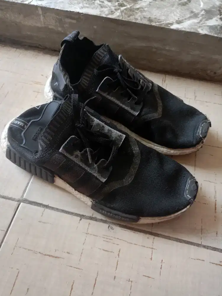 Sepatu Adidas bekas