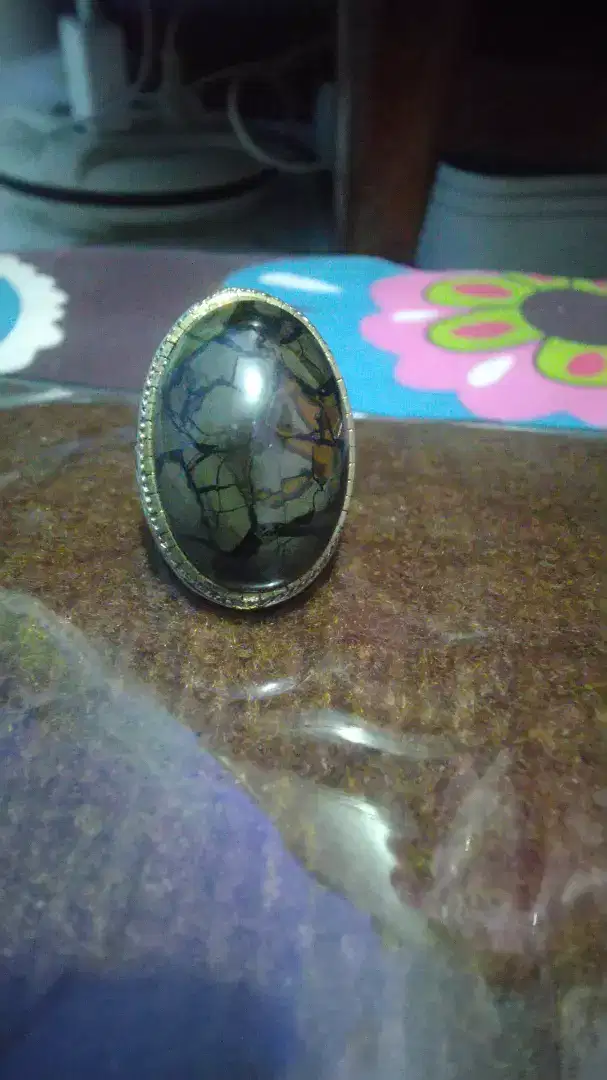 Cincin pirus hitam