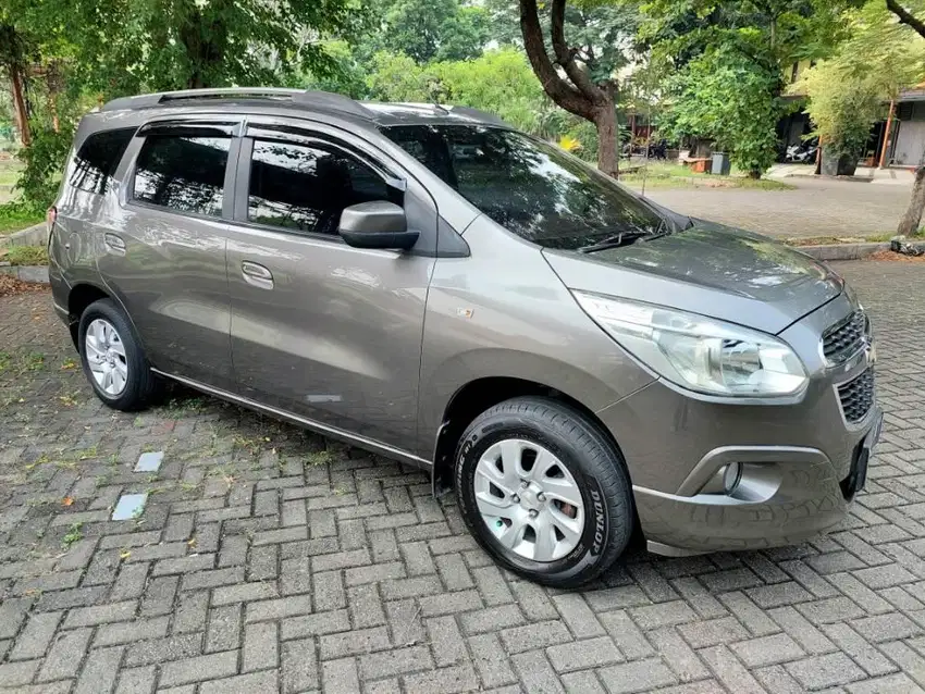 CHEVROLET SPIN 1.5 LTZ MATIC 2013 85jt KM 104rb ABU-ABU METALIK