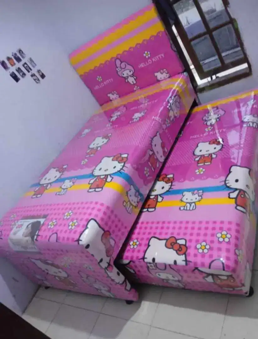 Springbed sorong anak hello kitty