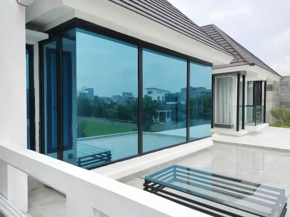 Kaca film gedung dan car