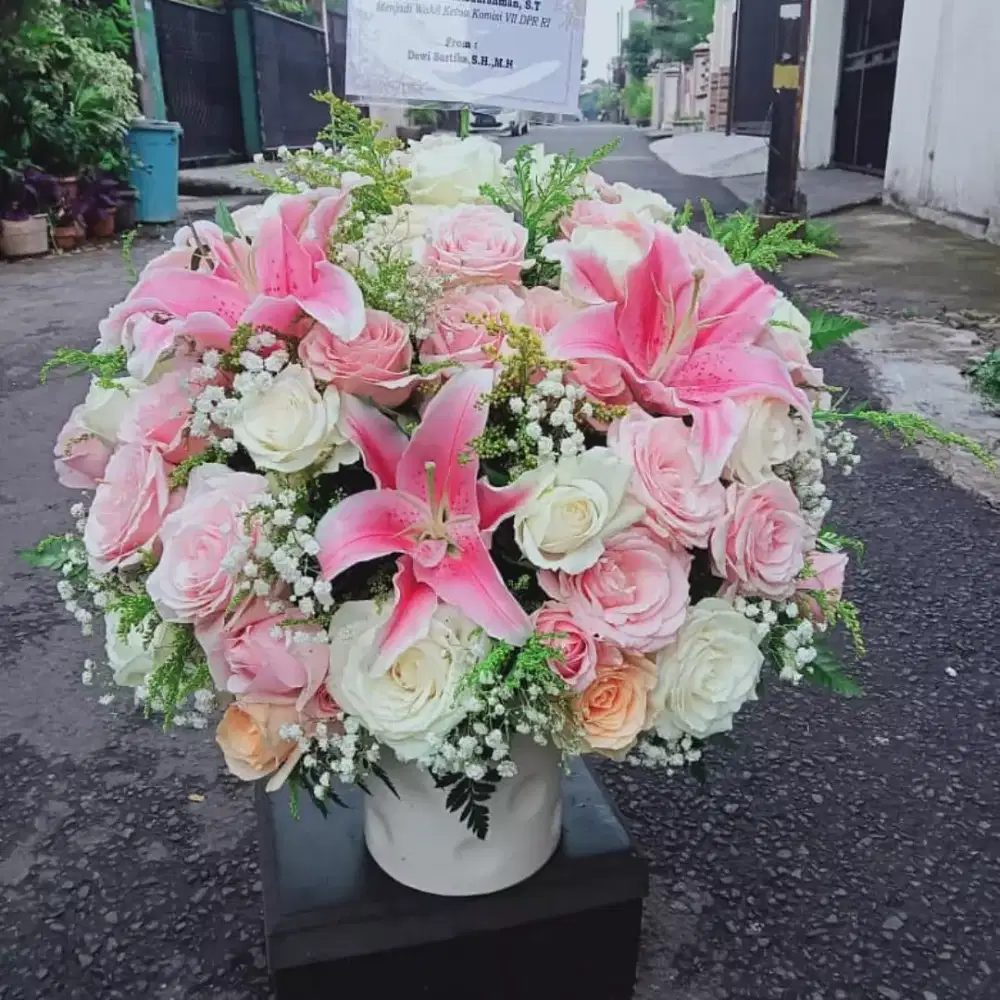 Bunga meja : Proses Kilat, Harga Terjangkau