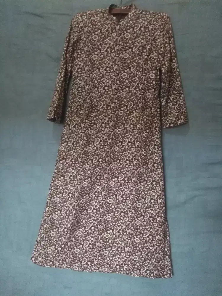 Gamis coklat bunga kecil