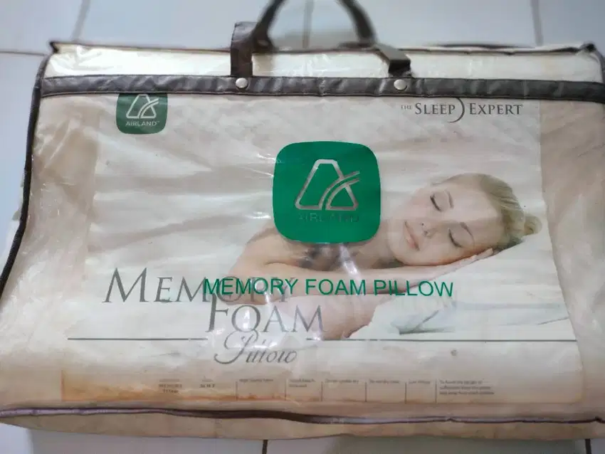 Bantal kesehatan memory foam dari Air Land